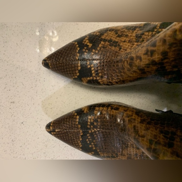 JEFFREY CAMPBELL Women's Final Brown Black Snake Print Booties Shoes Heels 6.5 - Picture 6 of 8